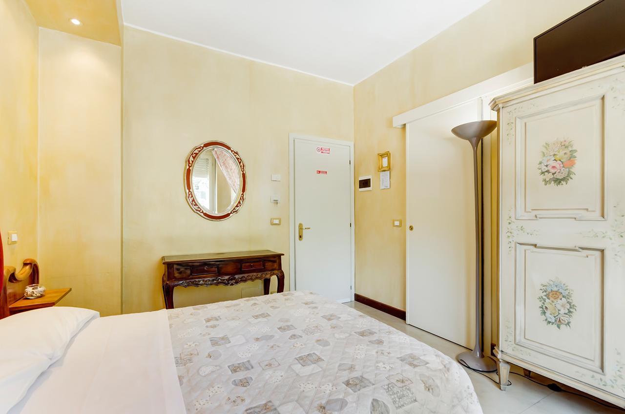 Small Double Room,1597544649:JPEG